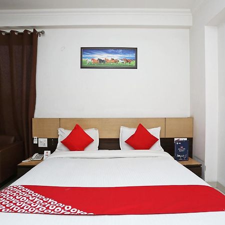 OYO 531 Hotel Cyber Inn Gurgaon Exterior foto