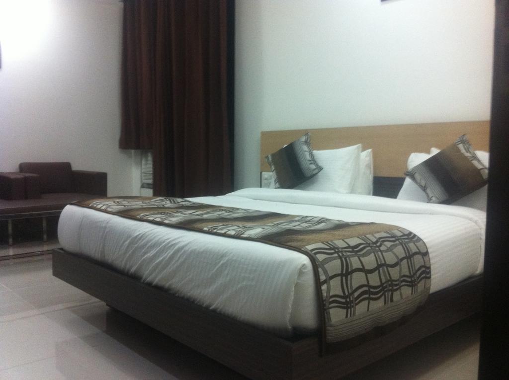 OYO 531 Hotel Cyber Inn Gurgaon Exterior foto