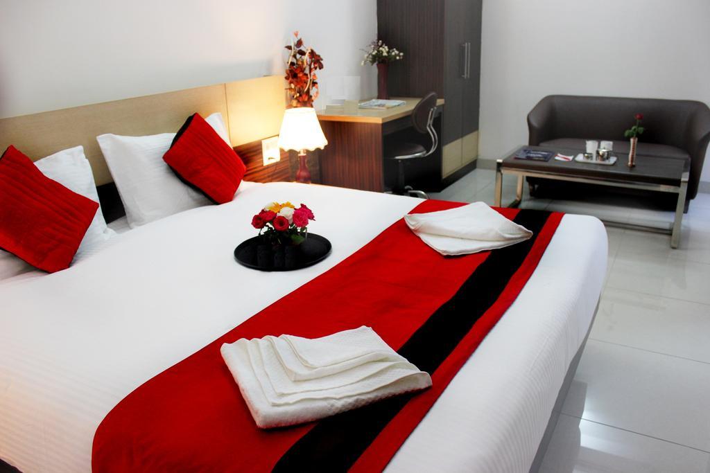 OYO 531 Hotel Cyber Inn Gurgaon Zimmer foto