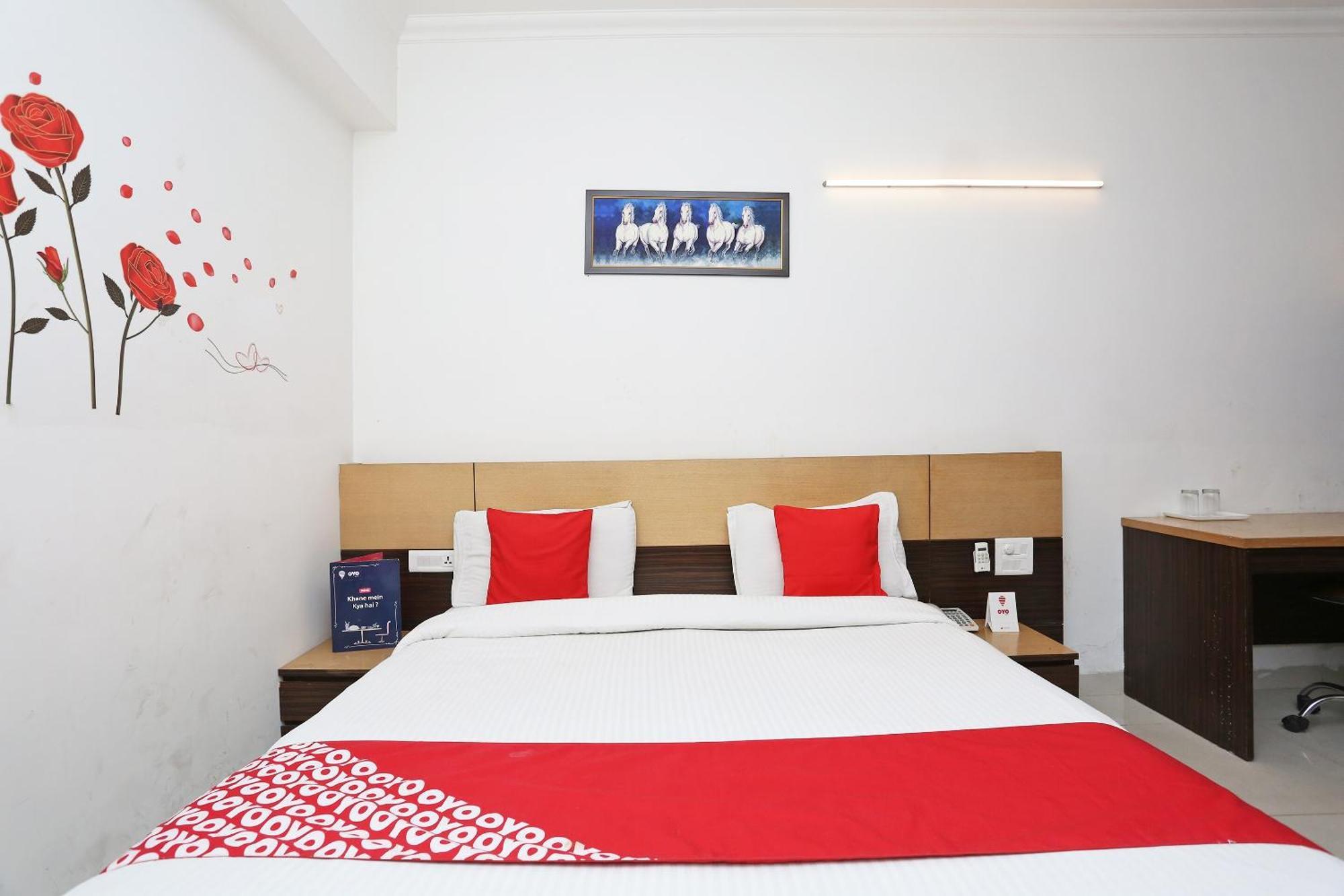 OYO 531 Hotel Cyber Inn Gurgaon Exterior foto